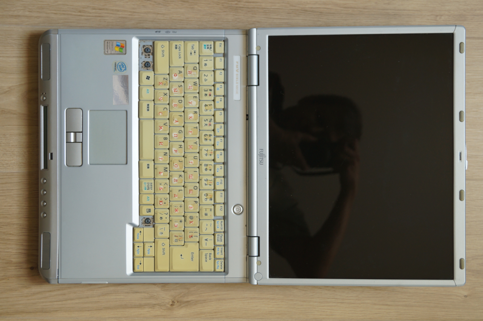 Fujitsu FMV-Biblo NB53E: полное раскрытие