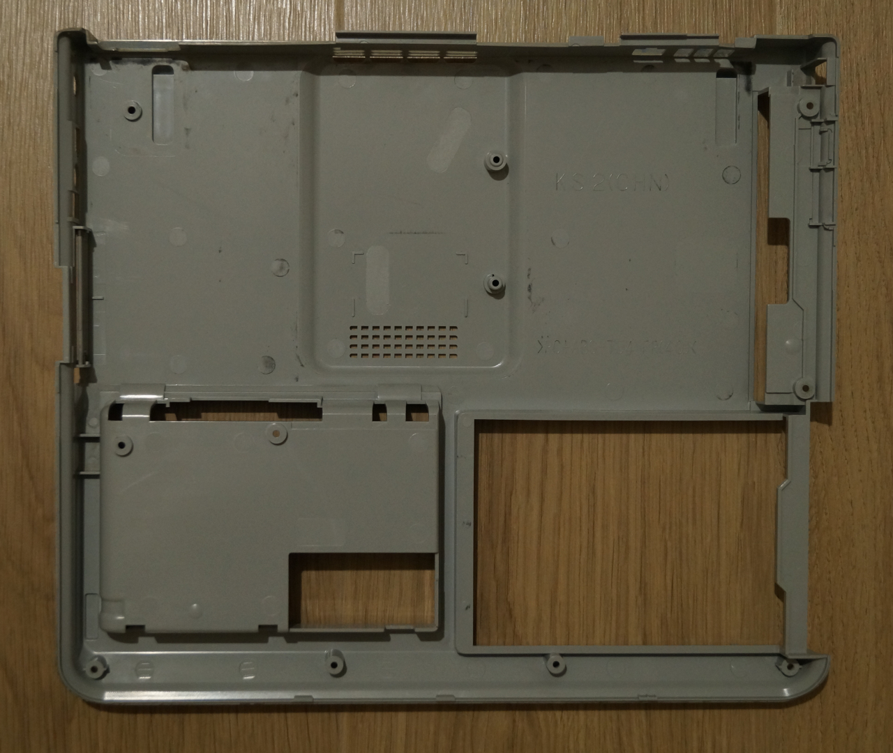 Fujitsu FMV-Biblo NB53E: поддон