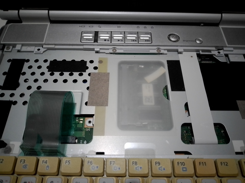 Fujitsu FMV-Biblo NB75J: расширение памяти