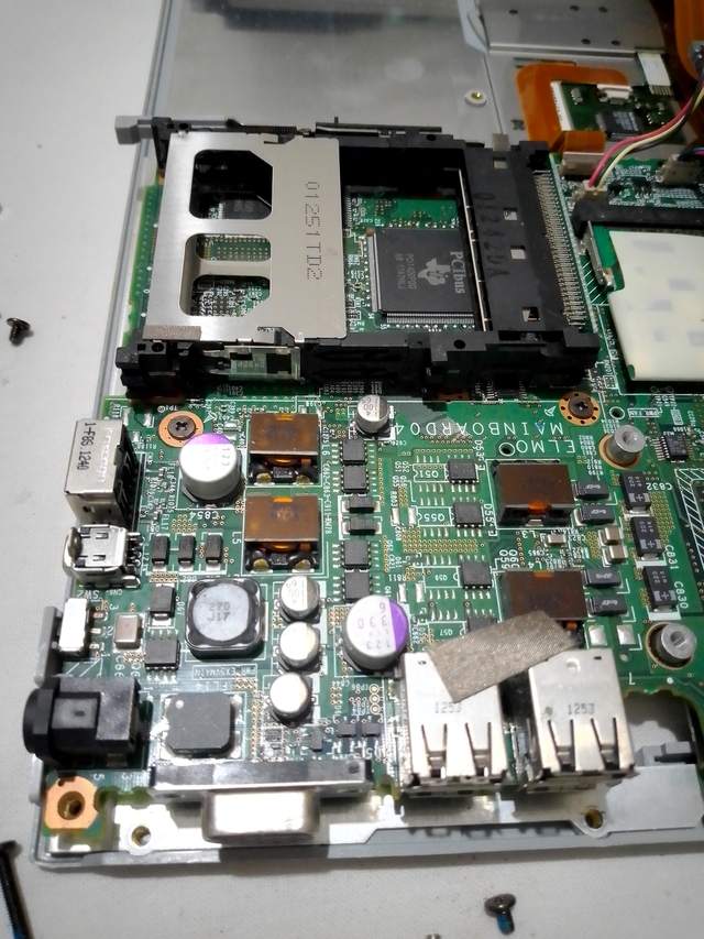 Fujitsu FMV-Biblo NE7/800: ELMO mainboard