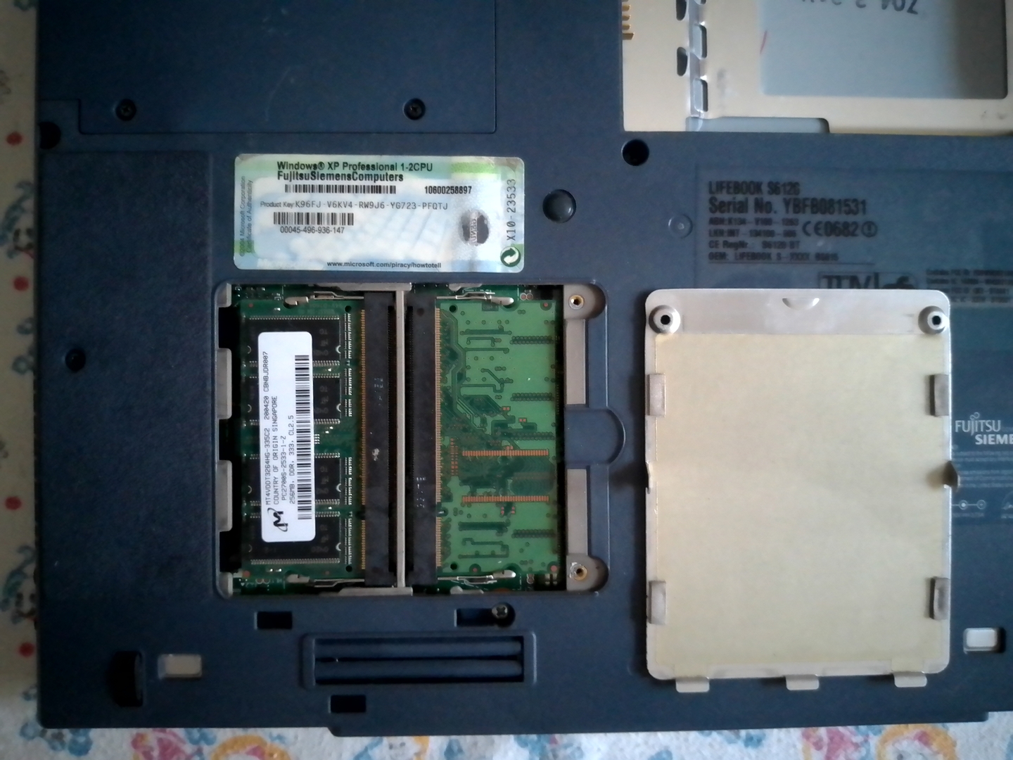 Fujitsu-Siemens LifeBook S6120: два модуля PC-333 производства Micron