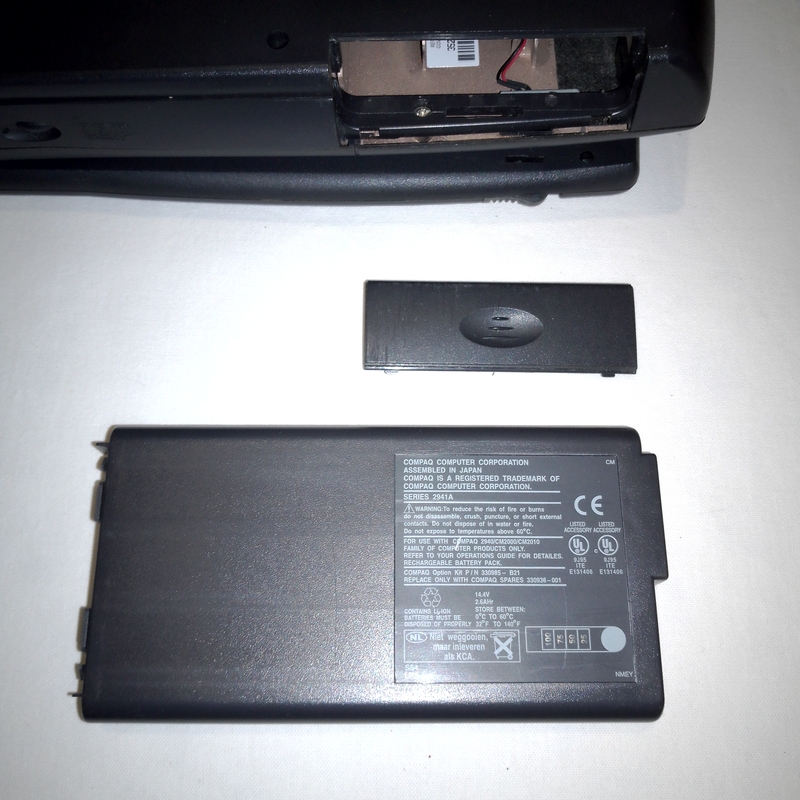 Compaq Presario 1250: изъятый аккумулятор