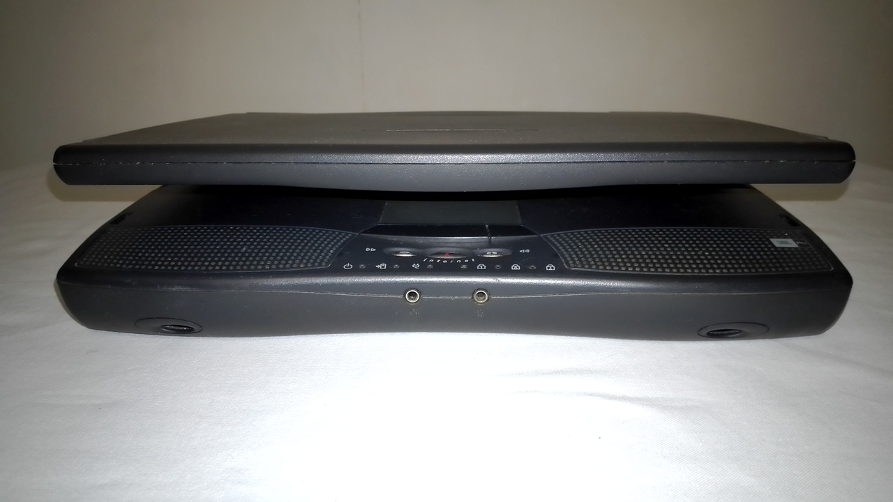 Compaq Presario 1250: спереди