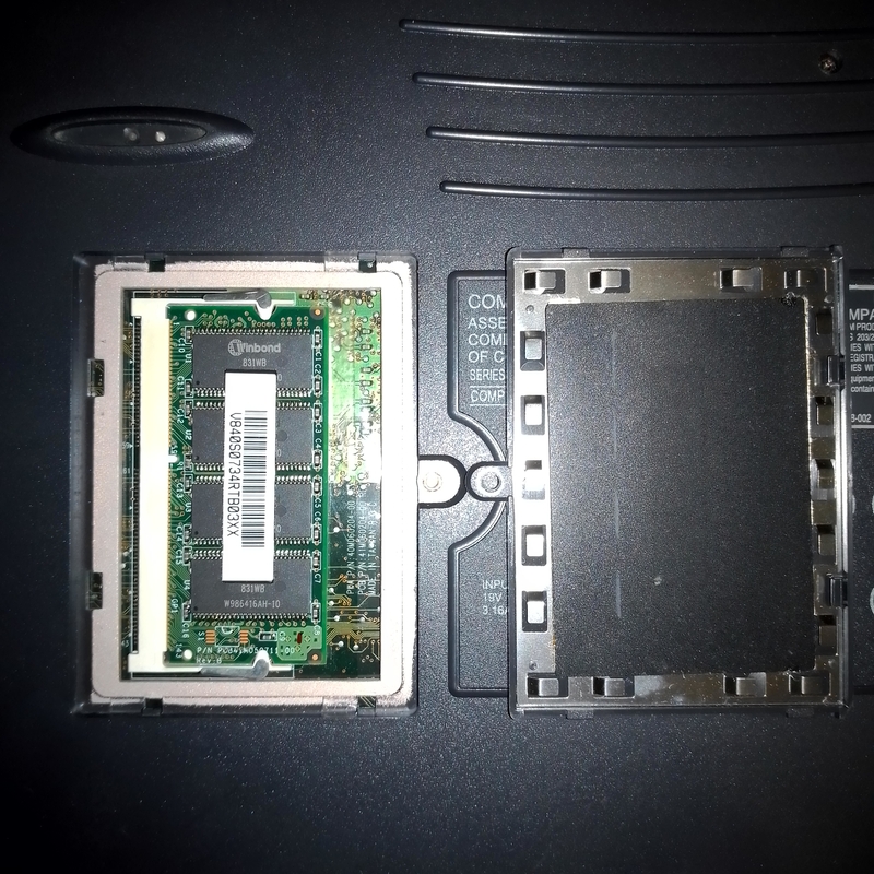 Compaq Presario 1250: модуль памяти