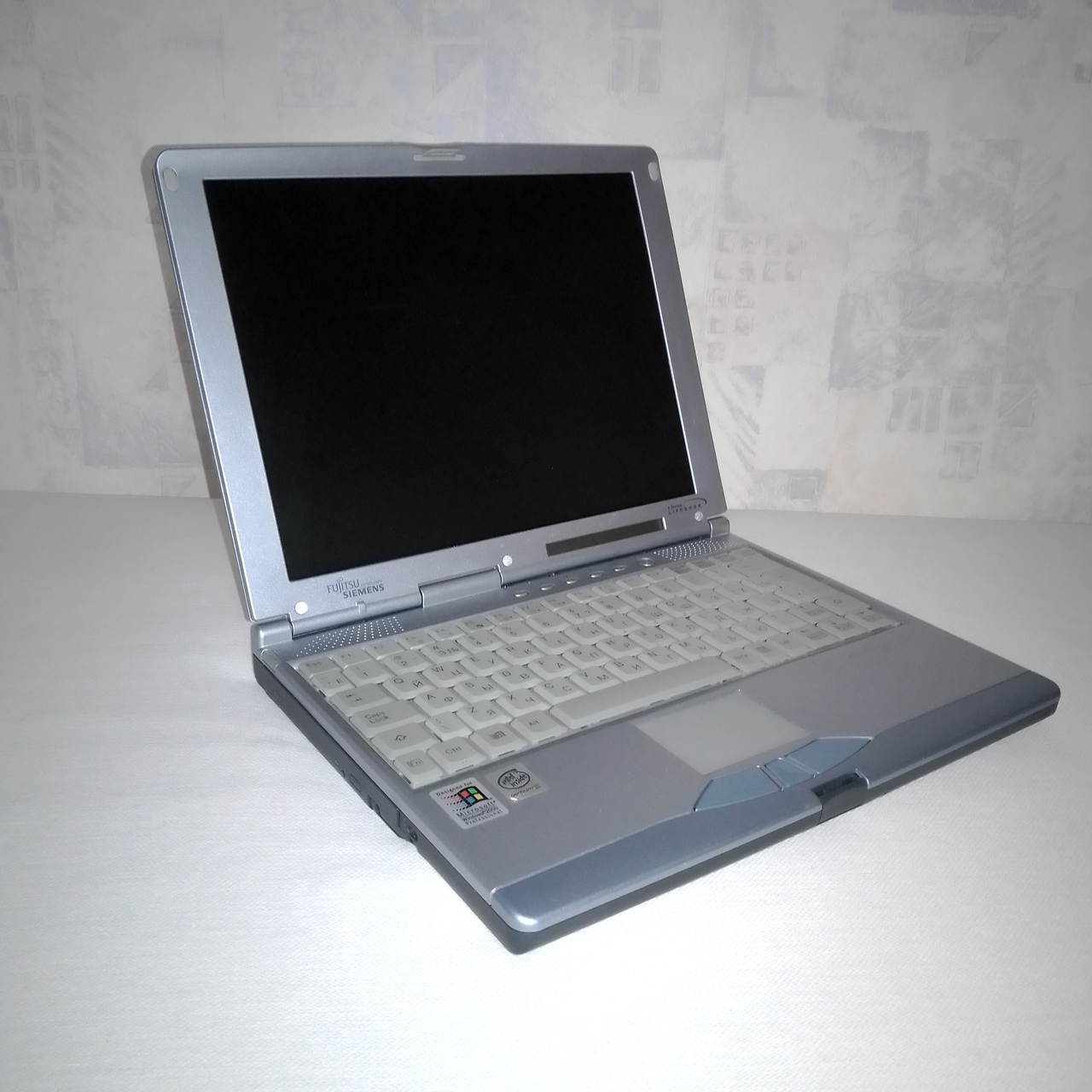 LifeBook S4546: ровесник моего первого компьютера