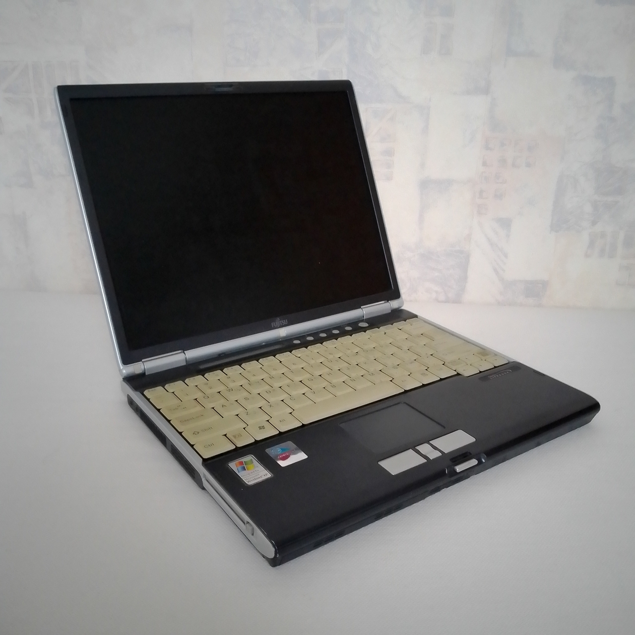 LifeBook S6230: ровесник E8010